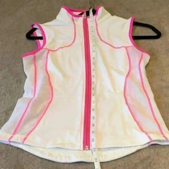 Lululemon Running Vest White. Athleisure Sports Vest - Picture 15 of 17